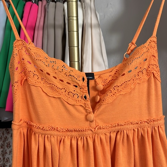 Top - Picture 2 of 2